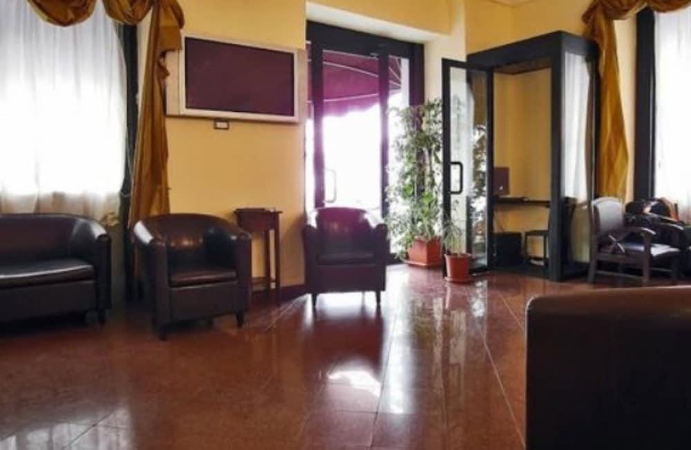 California Hotel Roma